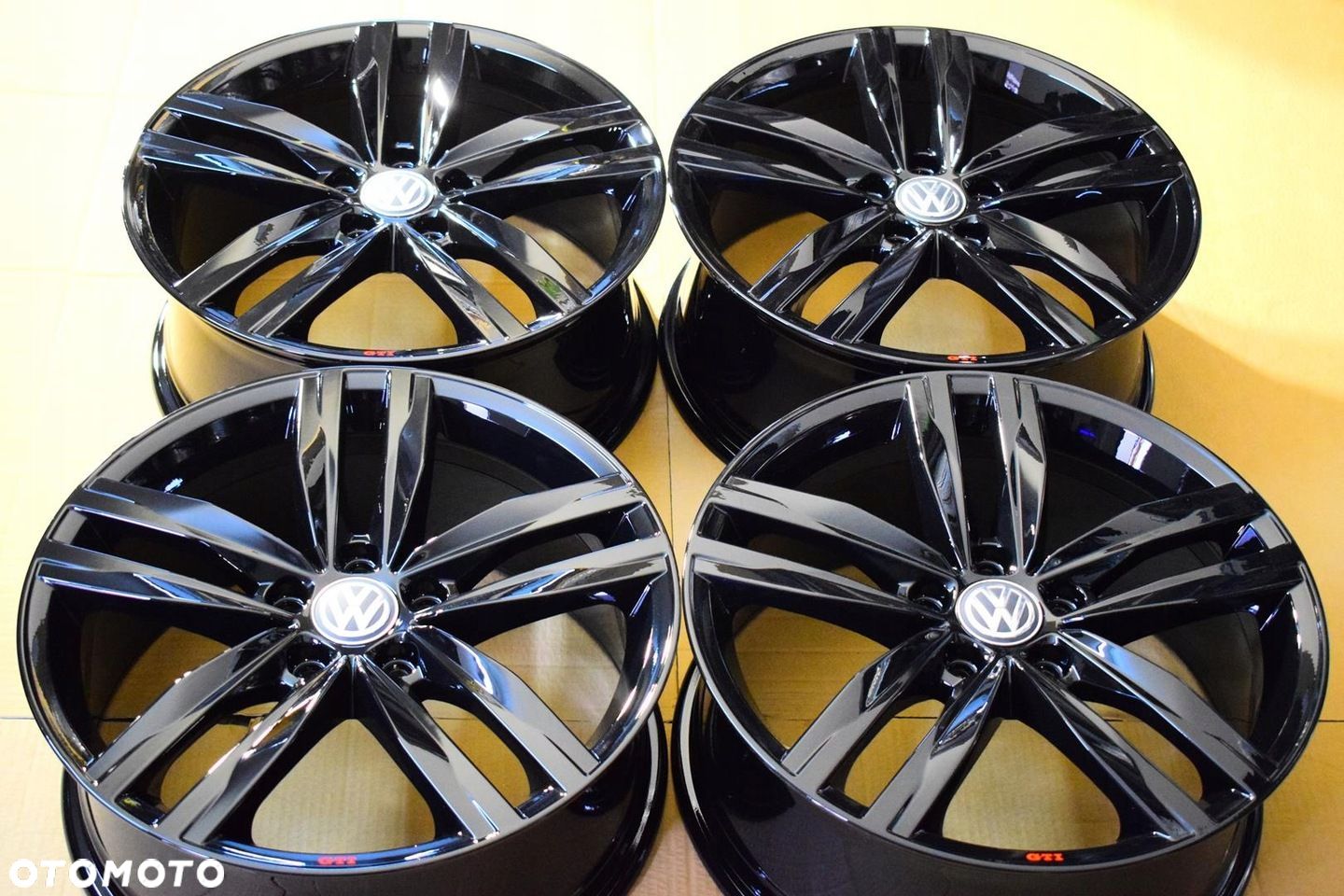 VW 18 ,,GTI Golf 7 8 T-Roc Passat Touran Caddy 5G0 Oryginał Jak Nowe - 1