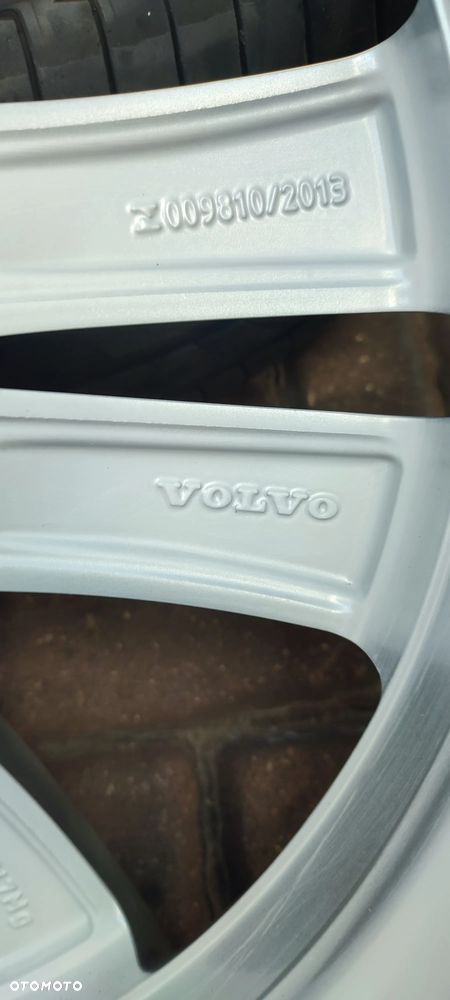 Felgi Aluminiowe Oryg. Volvo S60 V60 17 Cali 5x108 7Jx17 Et40,5 Ø63,4mm 31471309 Starogard Gdański Wysyłka !! - 17
