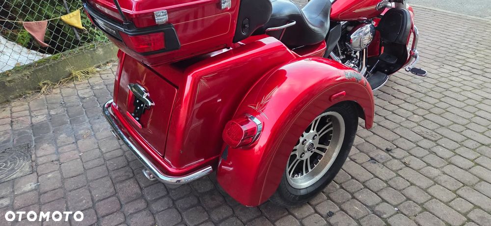 Harley-Davidson FLH Electra Glide - 35