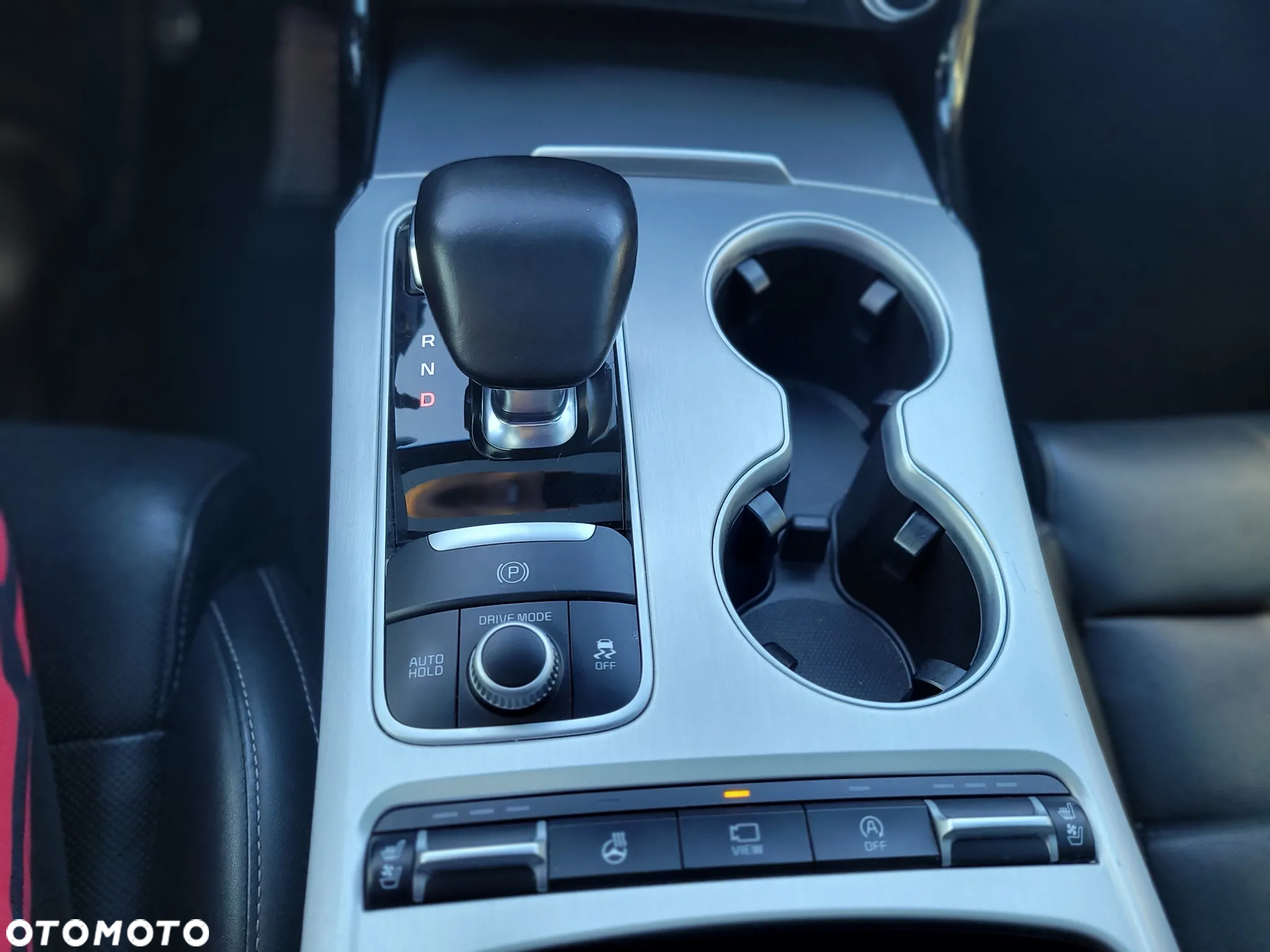 Kia Stinger 3.3 T-GDI V6 GT AWD - 11