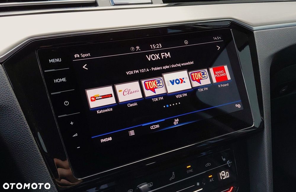 Volkswagen Passat - 33
