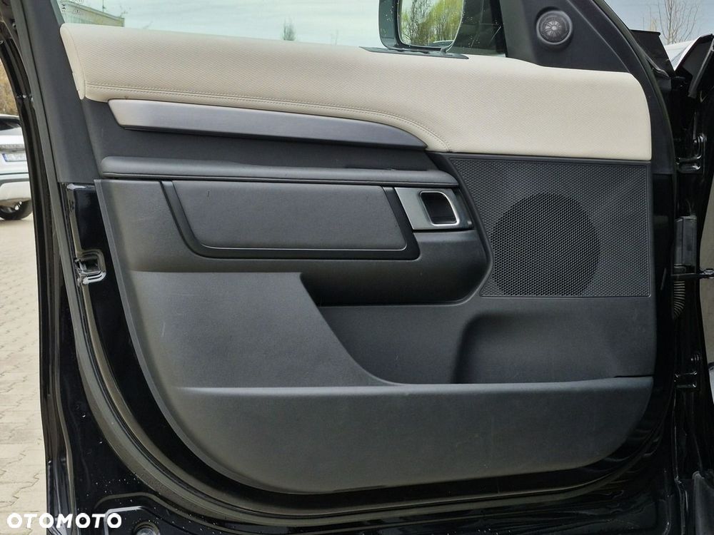 Land Rover Discovery 3.0 D250 mHEV R-Dynamic S - 19