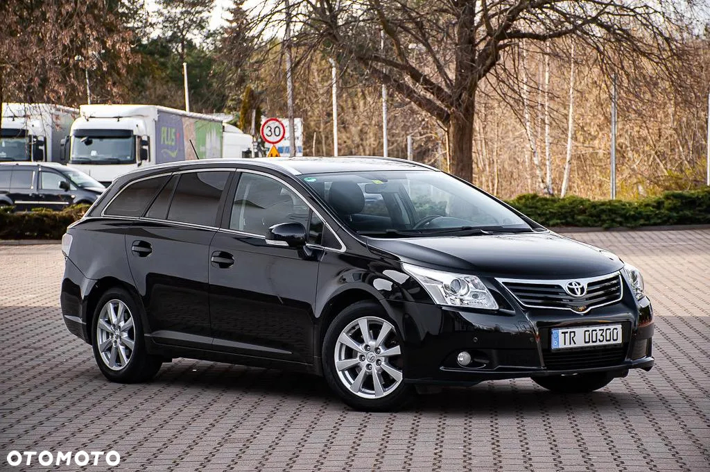 Toyota Avensis 2.2 D-4D X - 6