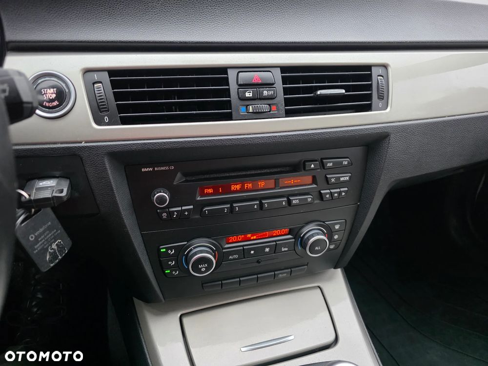 BMW Seria 3 - 31