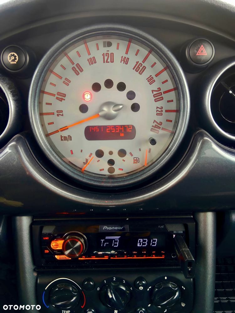MINI Cooper Standard - 9