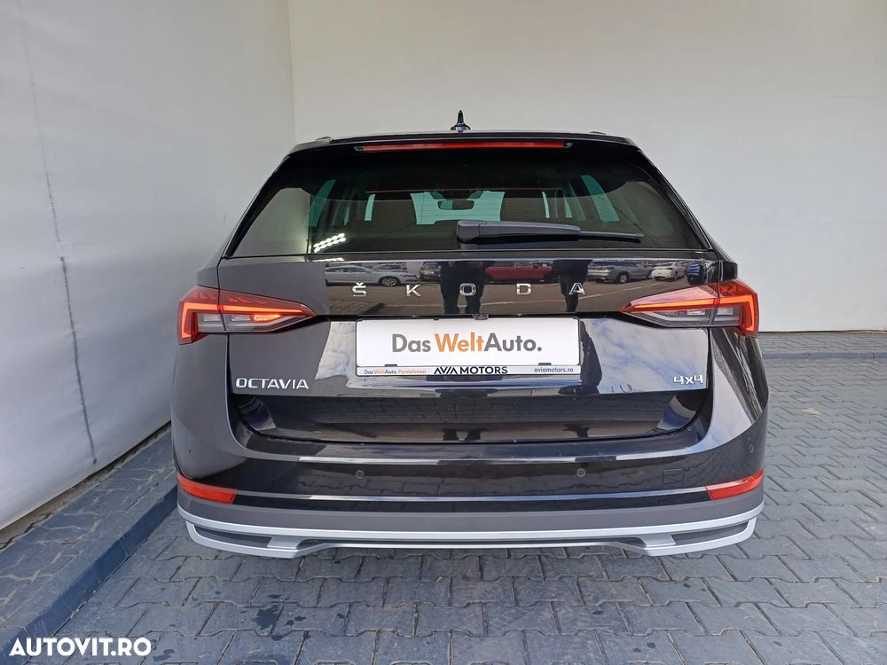 Skoda Octavia 2.0 TDI 4x4 DSG Scout - 32