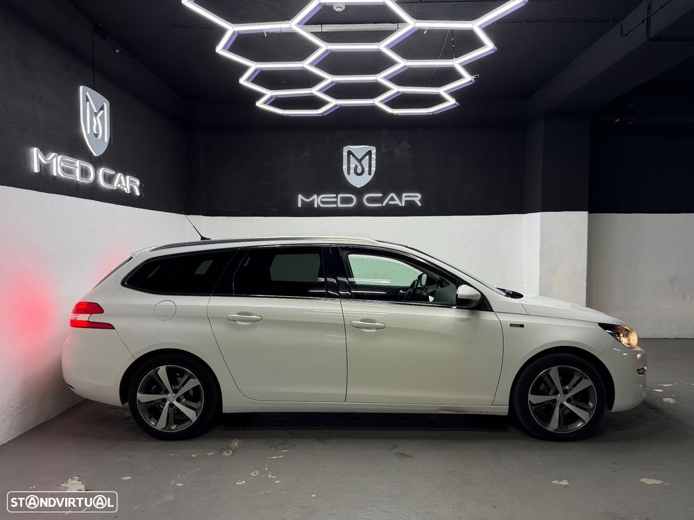 Peugeot 308 1.2 PureTech Style - 11