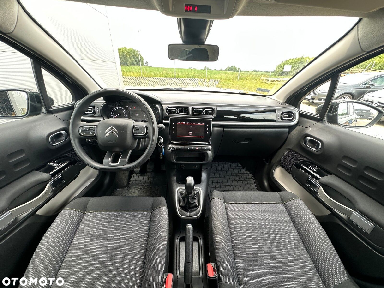 Citroën C3 1.2 PureTech Shine - 20