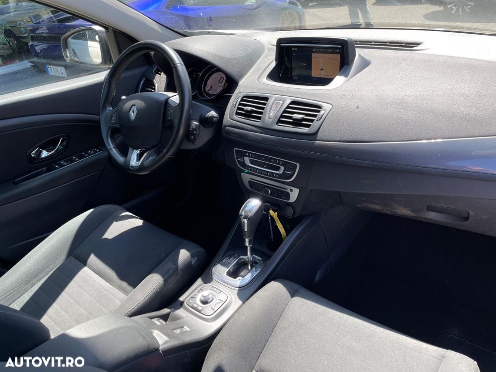Renault Megane dCi 110 FAP EDC LIMITED - 9