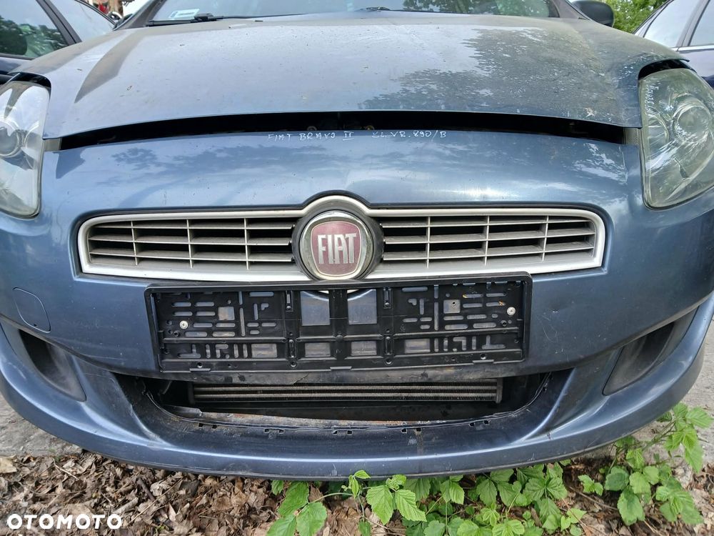 Fiat Bravo II Zderzak przedni kod lakieru VR 890/B - 1