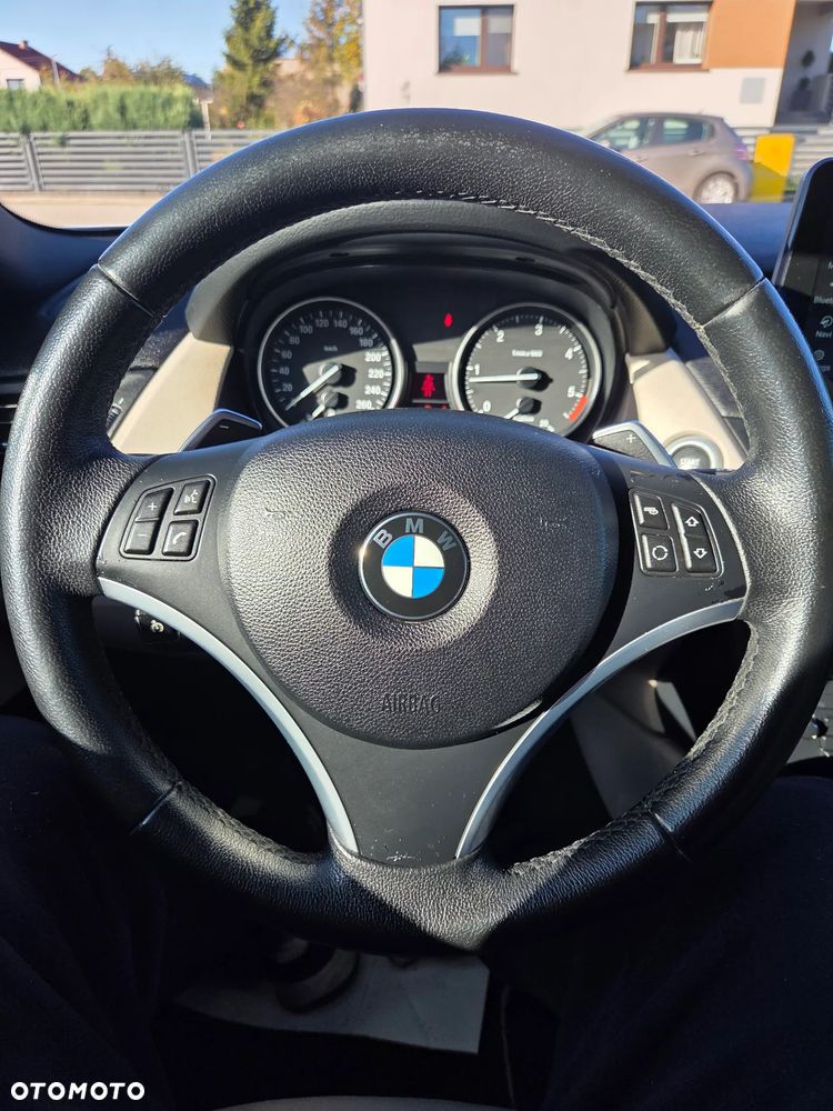 BMW X1 xDrive23d - 27