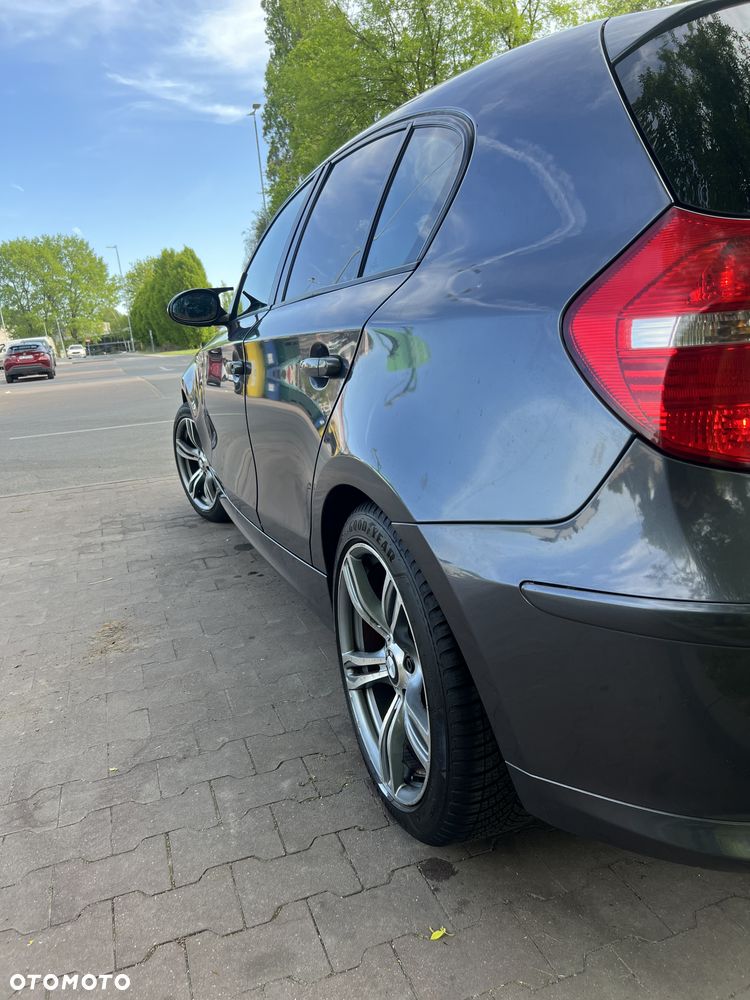 BMW Seria 1 - 15