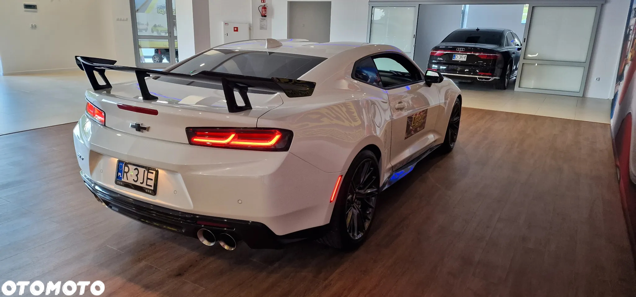 Chevrolet Camaro - 8