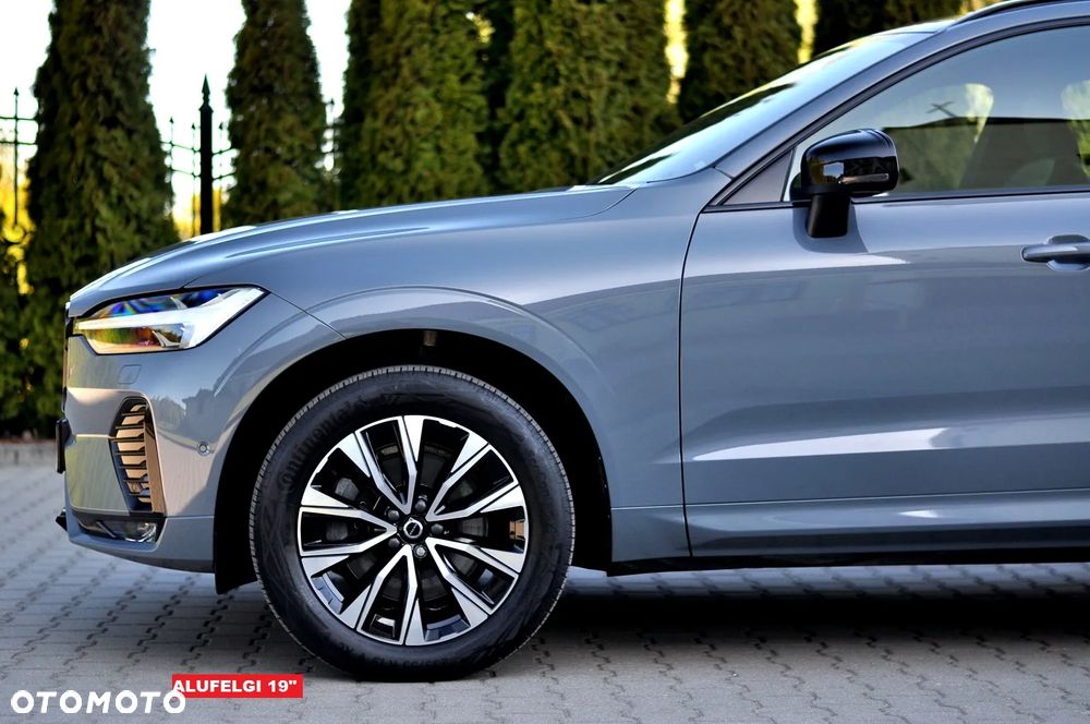 Volvo XC 60 B4 D AWD Plus Dark - 5
