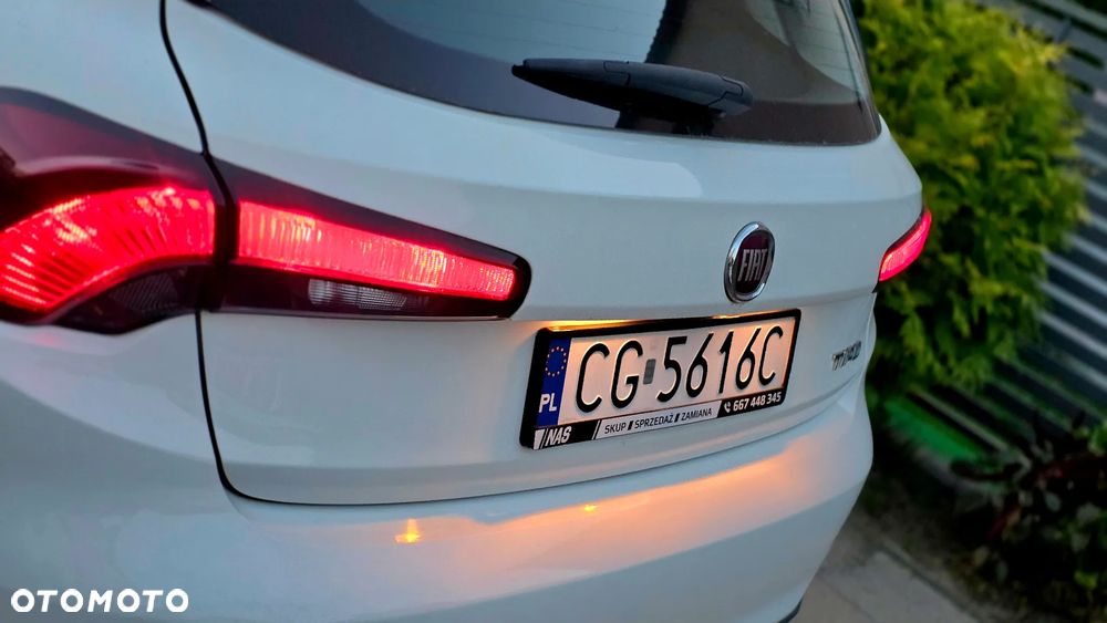 Fiat Tipo 1.6 MultiJet 16v Lounge - 16