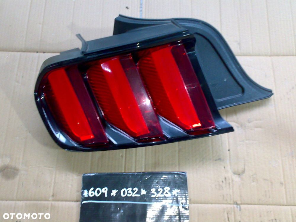 ford mustang vi mk6 2015 - lampa tylna tył lewa idealna usa - 2