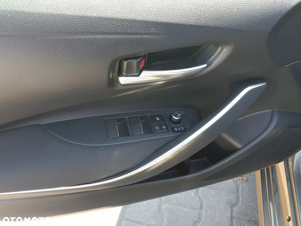 Toyota Corolla 1.5 Comfort - 18