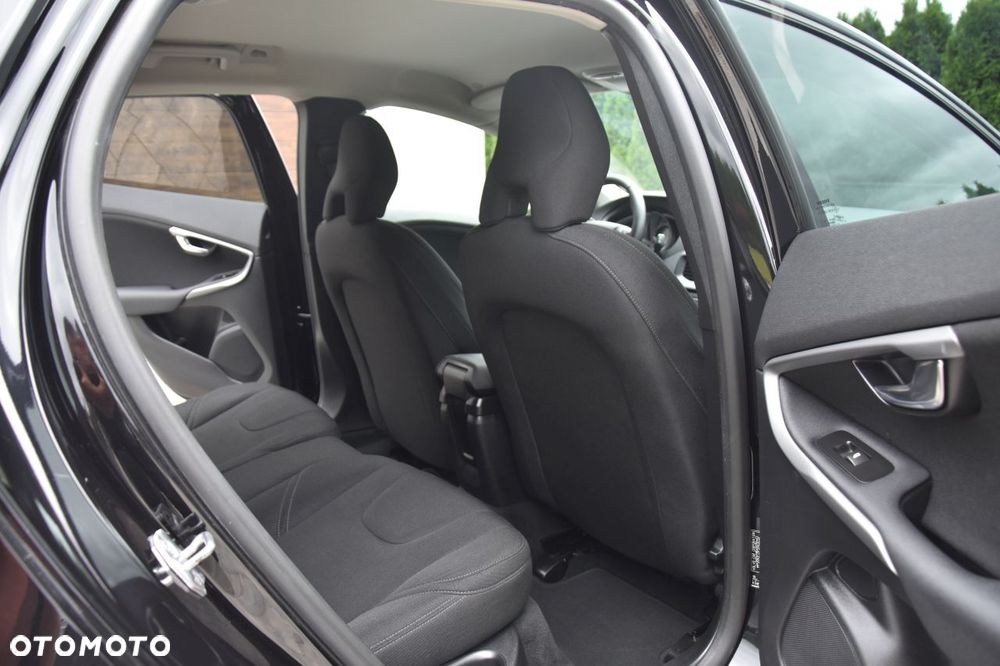Volvo V40 D2 Drive-E SCR Momentum - 15