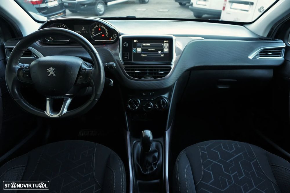 Peugeot 2008 1.2 VTi Active - 23