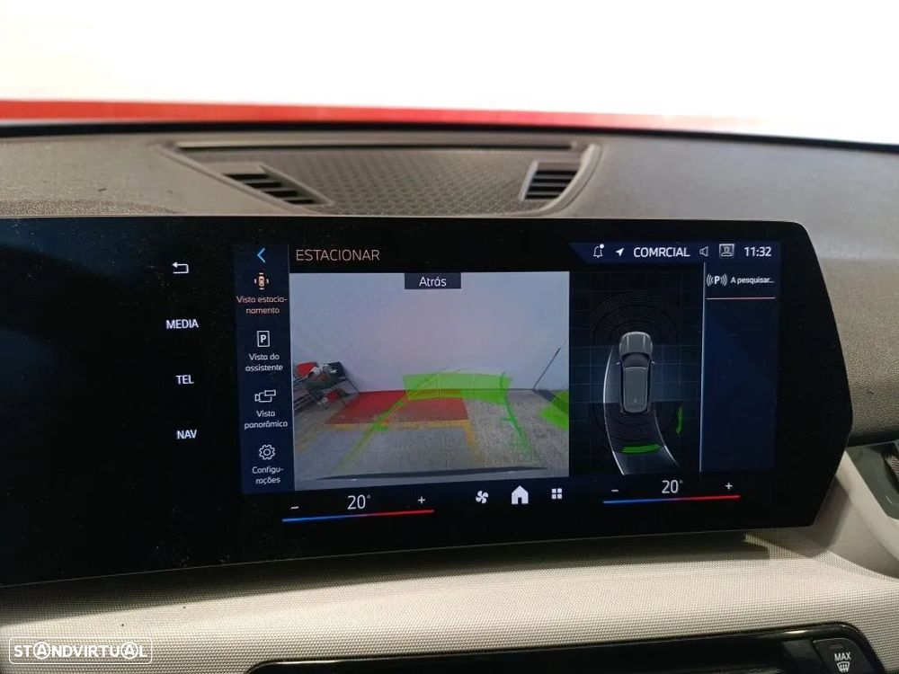 BMW iX1 eDrive20 - 11