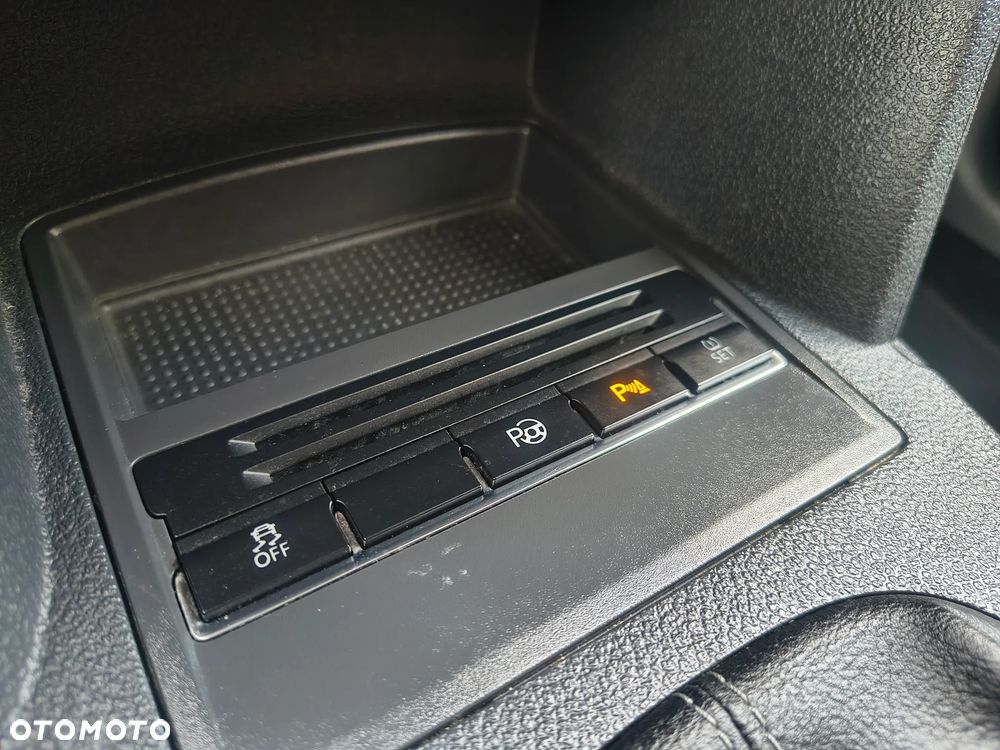 Volkswagen Touran 1.4 TSI Life - 34