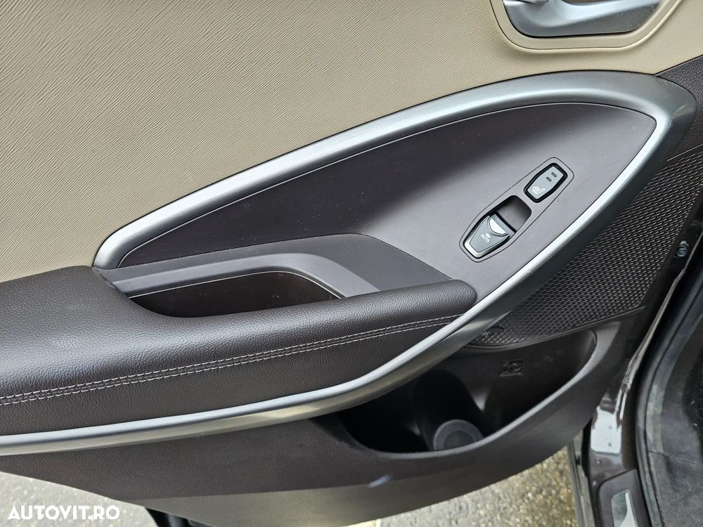 Hyundai Santa Fe - 8