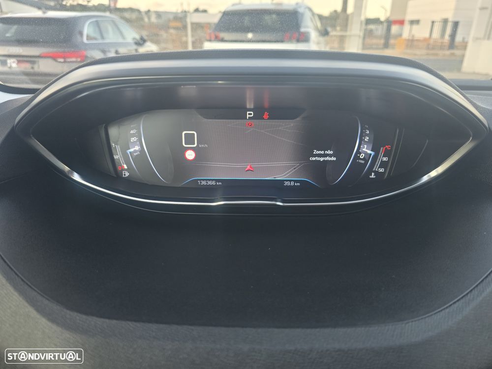 Peugeot 5008 1.5 BlueHDi Allure EAT8 - 19