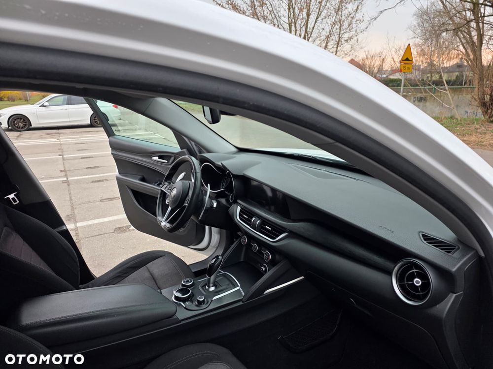 Alfa Romeo Stelvio 2.0 Turbo Super Q4 - 14