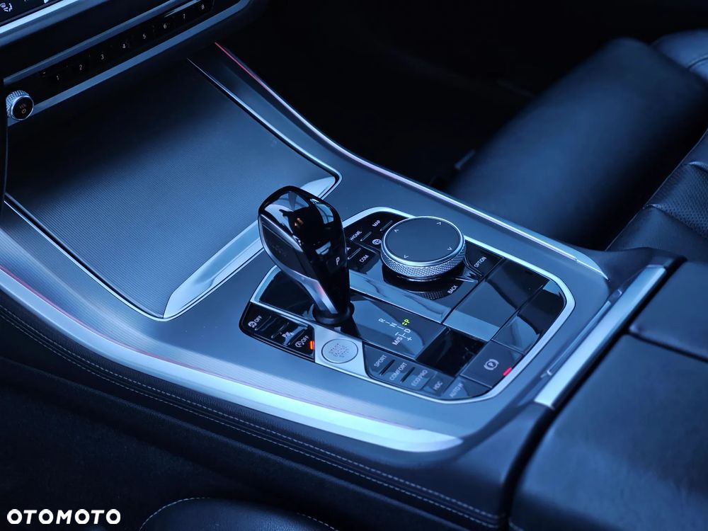 BMW X5 xDrive25d - 26