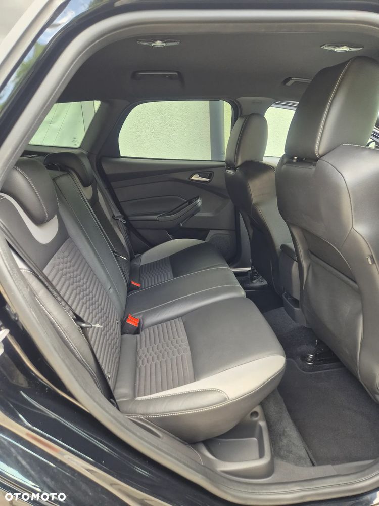 Ford Focus 2.0 TDCi ST mit Leder-Exclusiv-Paket - 11