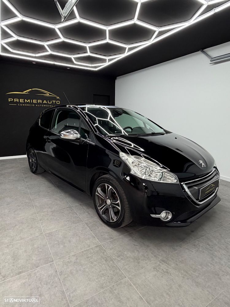 Peugeot 208 1.2 VTi Allure - 2