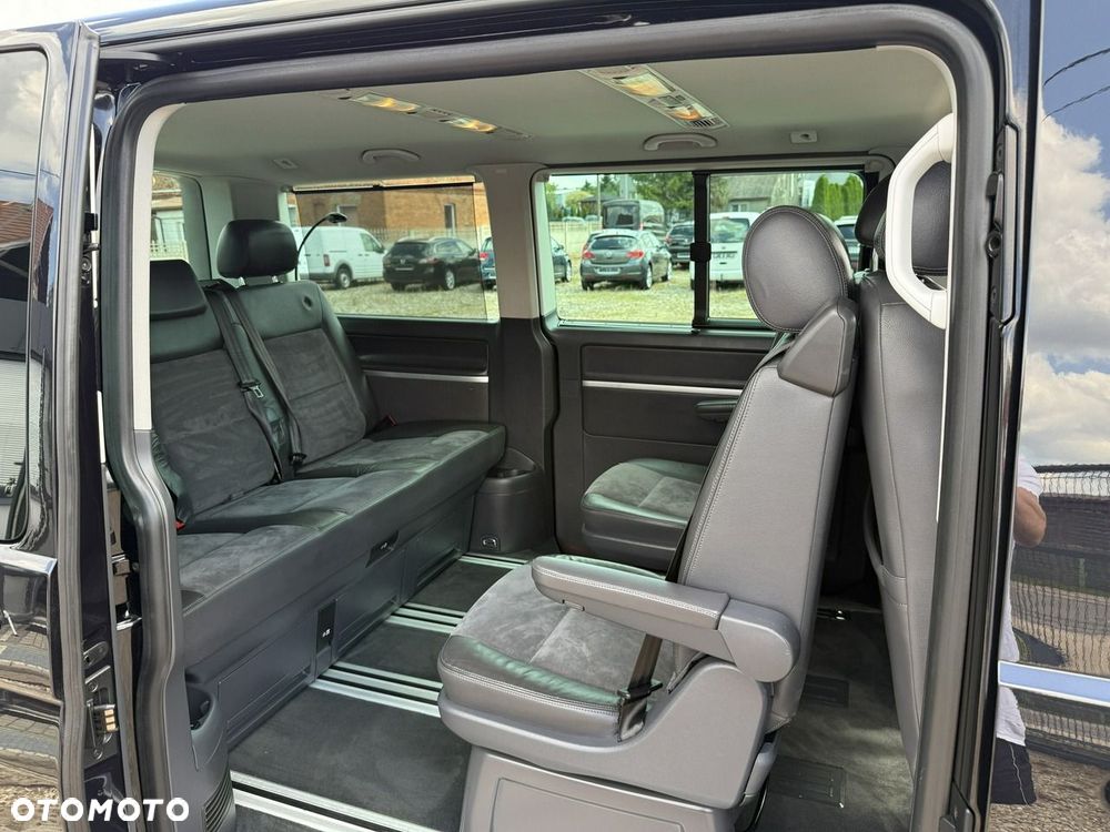 Volkswagen Multivan - 34