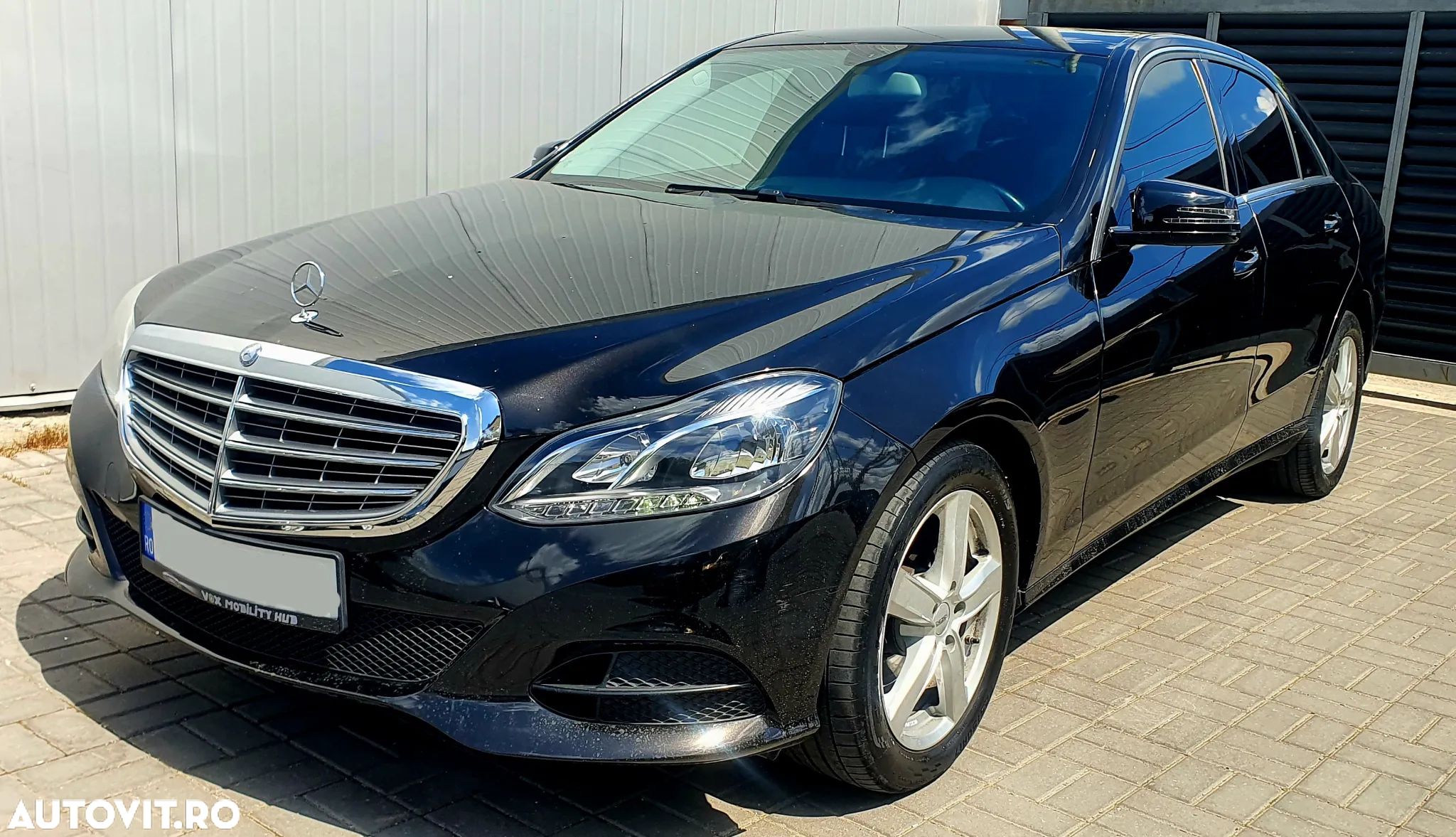 Mercedes-Benz E 200 BlueTEC 7G-TRONIC - 1