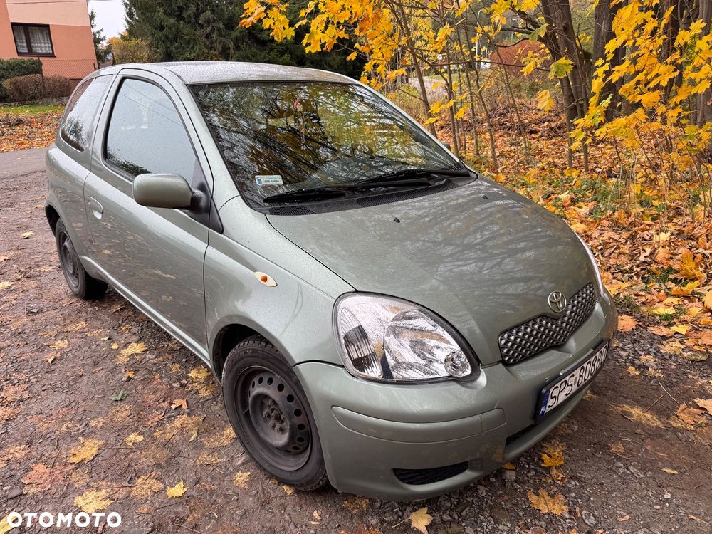 Toyota Yaris - 1