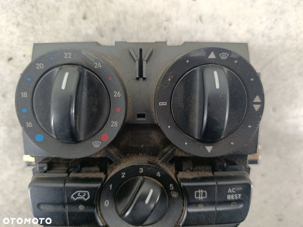 PANEL NAWIEWU MERCEDES VITO W639 A6394461328KZ  A6394450605KZ 5HB008512-04 - 3