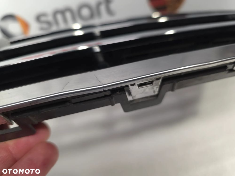 VW PASSAT CC 3C8 LIFT ZWYKŁY / R-LINE BARDZO ŁADNA ATRAPA / GRILL PRZEDNI PRZÓD W SATYNIE , NR 3C8853653A , NR AUKCJI GL851 - 23