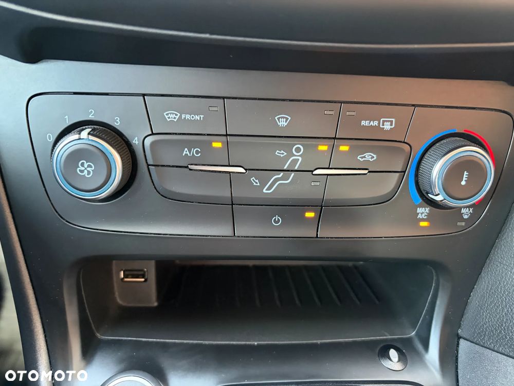 Ford Focus - 19