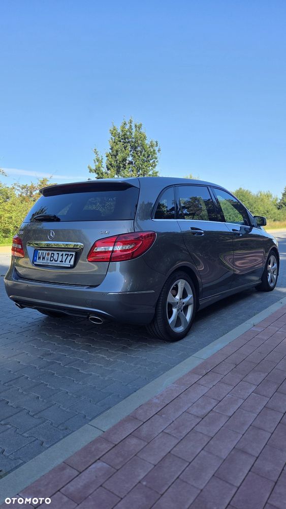 Mercedes-Benz B-Class 2014 photo 3