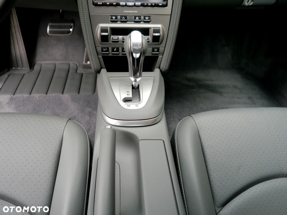 Porsche 911 Turbo Tiptronic S - 29