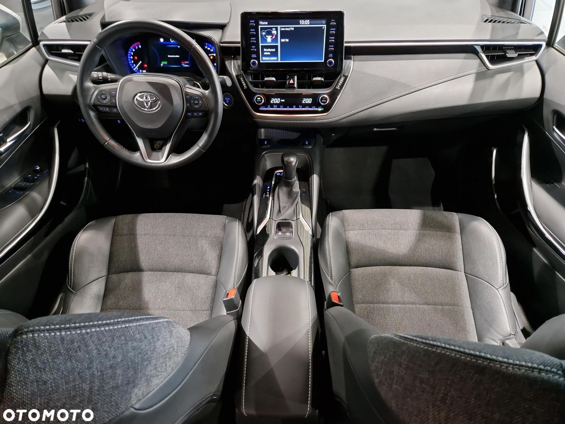 Toyota Corolla 2.0 Hybrid Comfort - 12