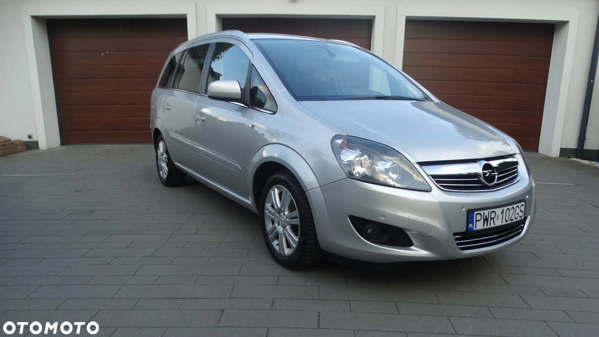 Opel Zafira 1.8 Cosmo - 3
