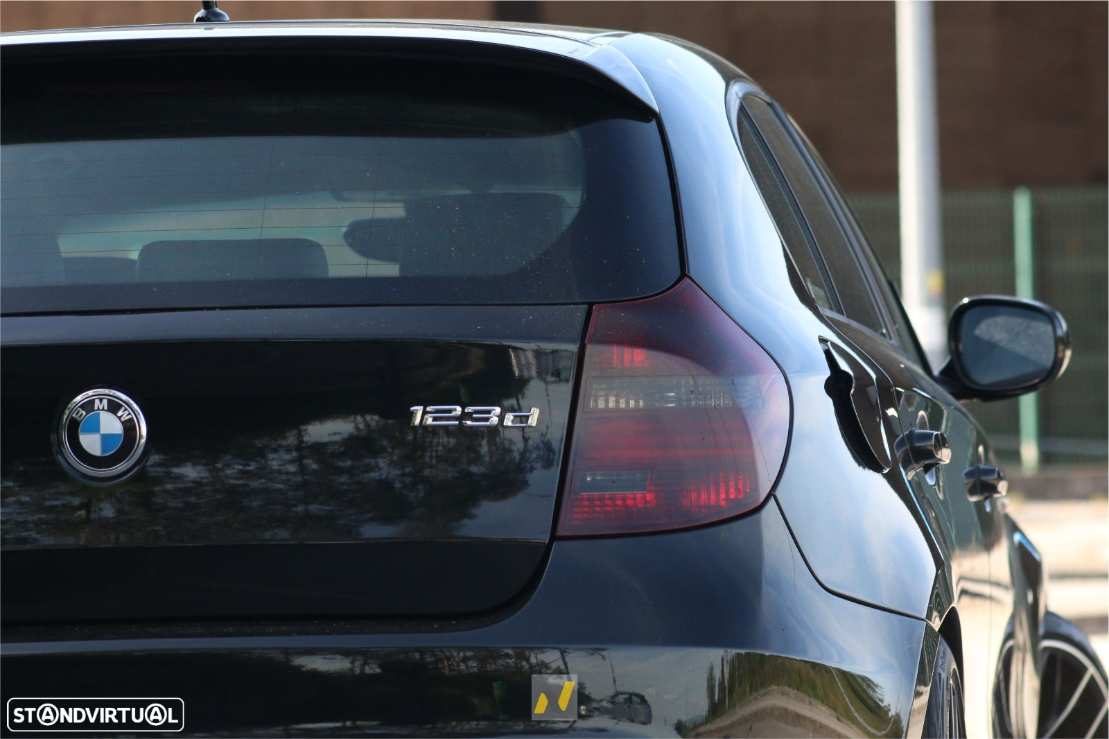 BMW 123 d DPF Edition Sport - 14