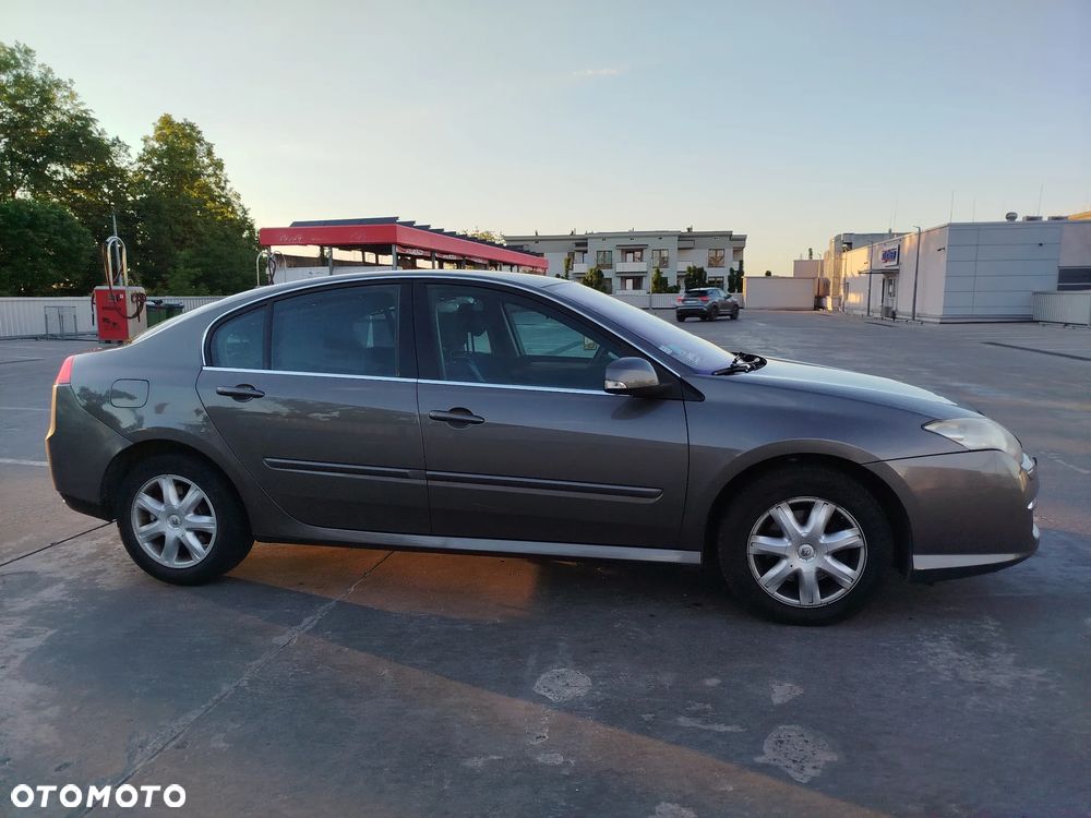 Renault Laguna 2.0 DCi Authentique - 4