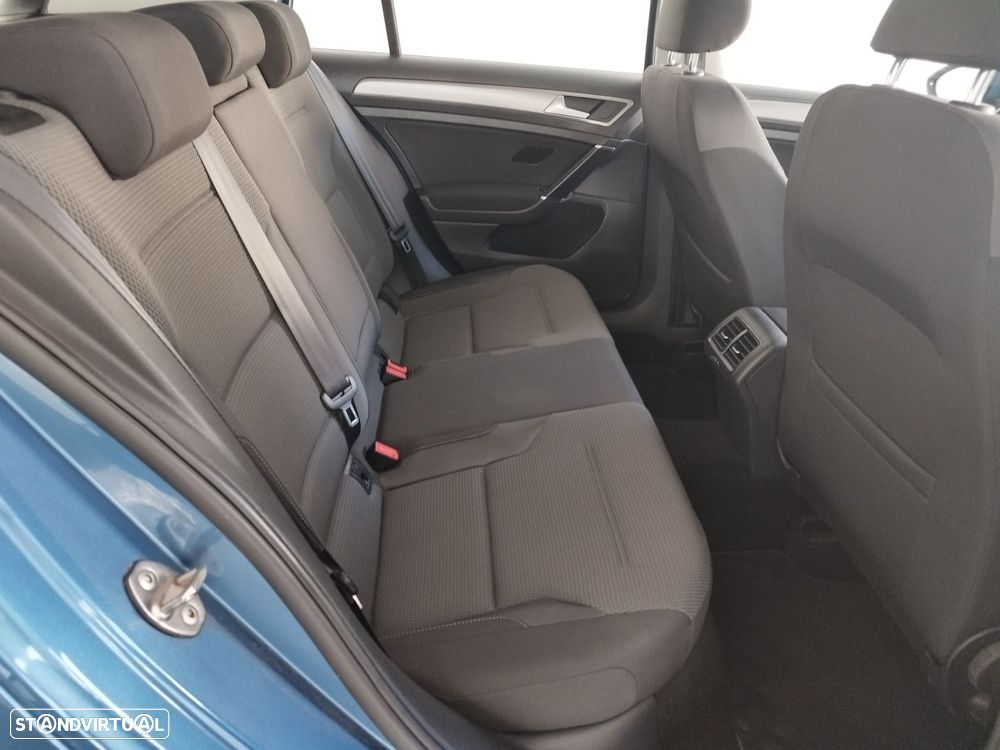 VW Golf 1.2 TSi Confortline - 12