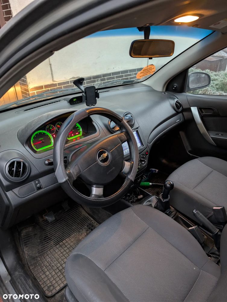 Chevrolet Aveo 1.2 16V Base (air4) - 8