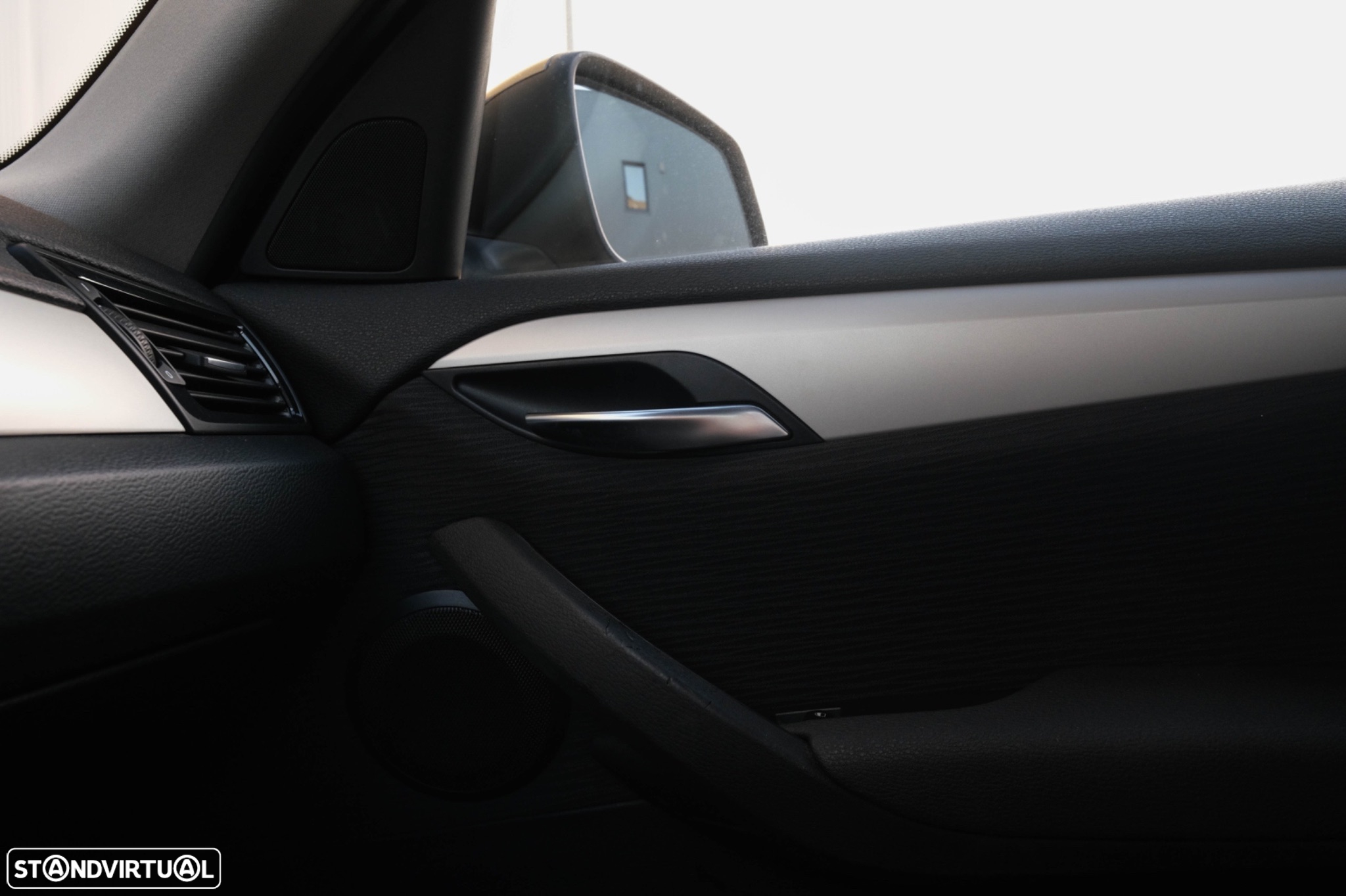 BMW X1 18 d sDrive Auto - 26