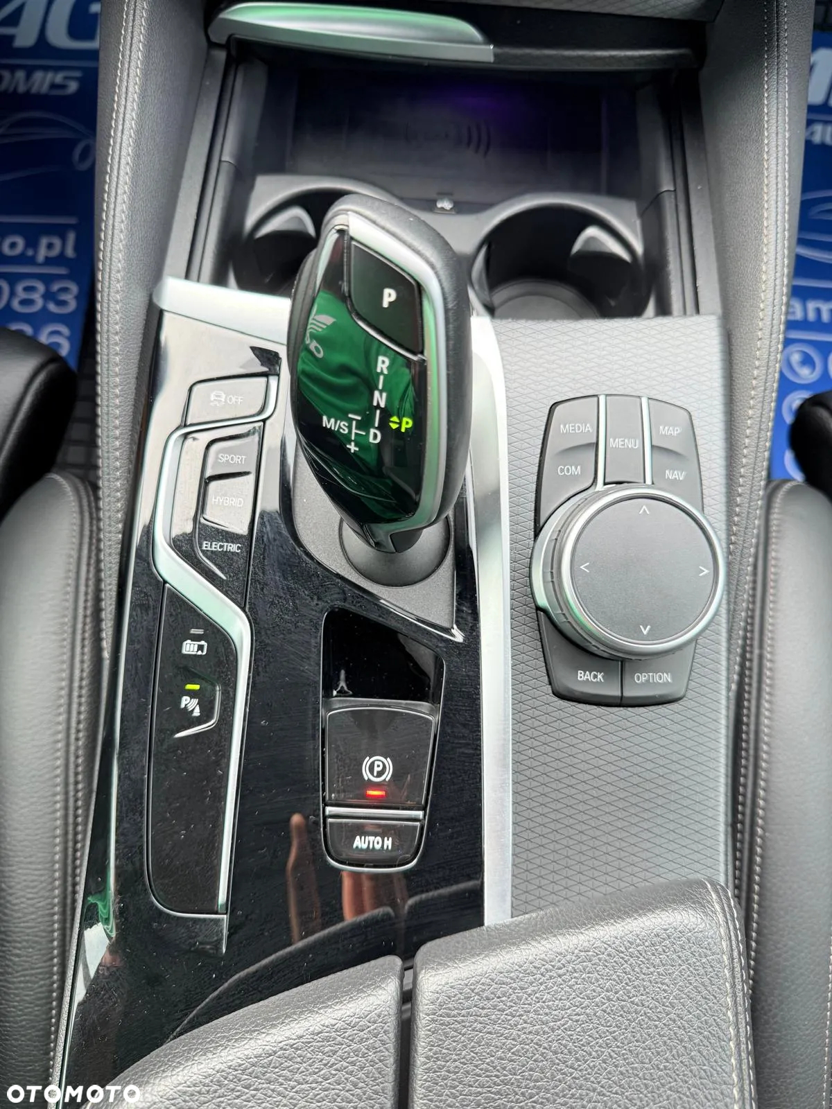 BMW Seria 5 530e Touring - 29