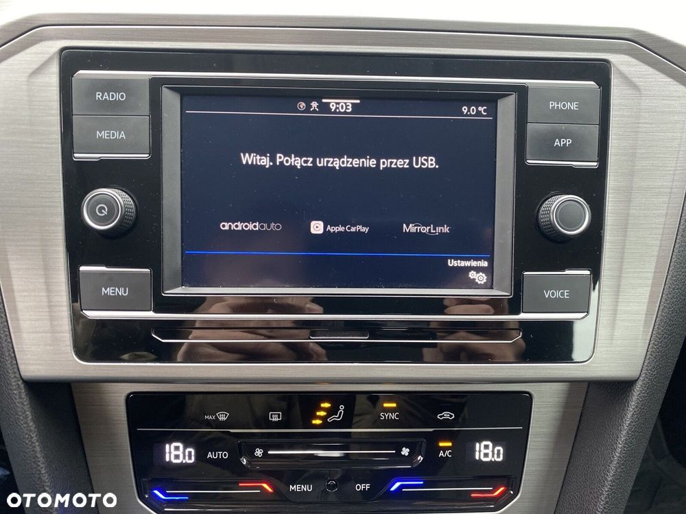 Volkswagen Passat - 26