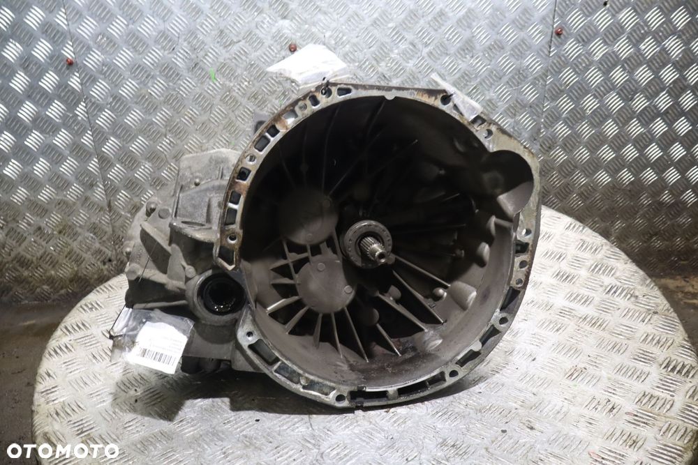 SKRZYNIA BIEGÓW 6 BIEGOWA LAGUNA III 2.0DCI PK4M9R - 1