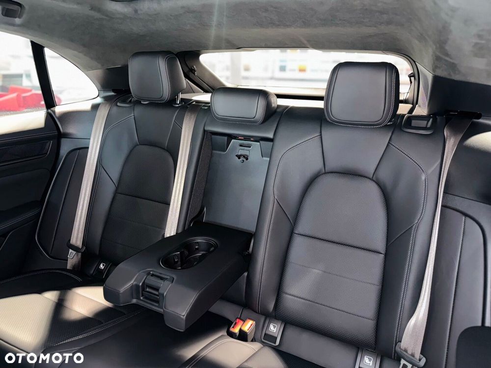 Porsche Macan - 36